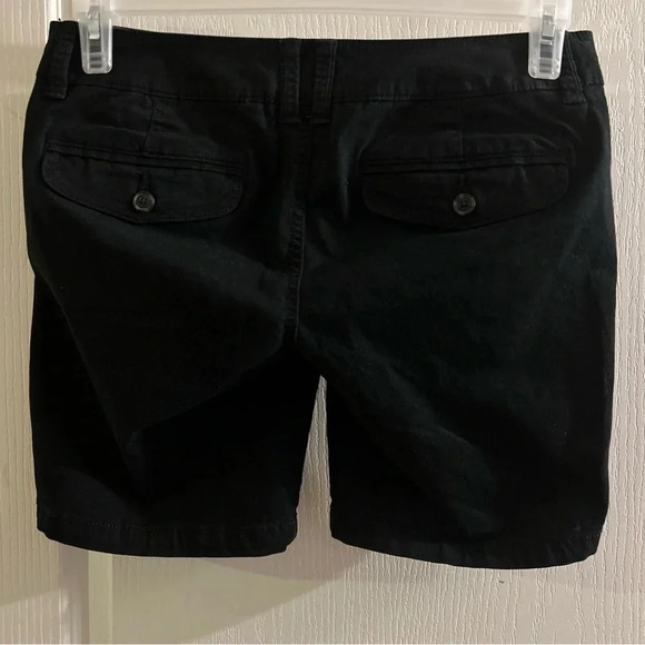 American Eagle chino Black Stretch Shorts Size 2 flattering fit EUC - Picture 5 of 7